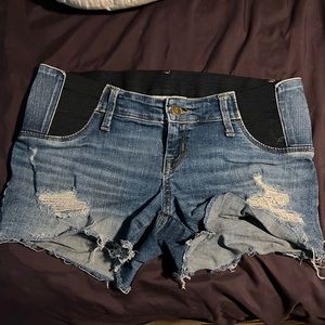 Maternity shorts